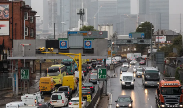  long-term exposure to air pollution and road traffic noise may raise the risk of heart failure